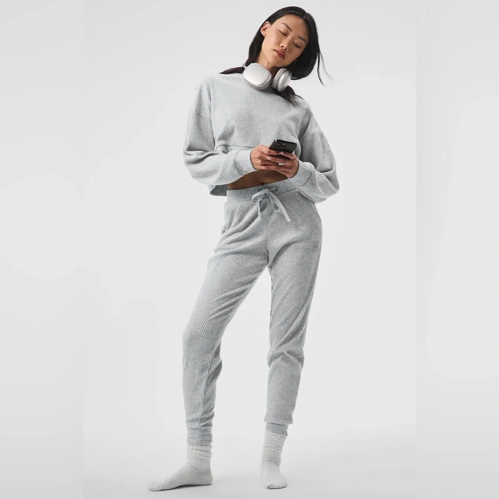 Alo Yoga Muse Sweatpant‎ Athletic Heather Grey Retail $108 Size Small